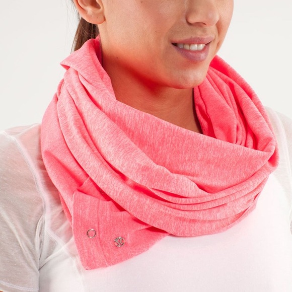 Lululemon Vinyasa Scarf - Picture 4 of 5